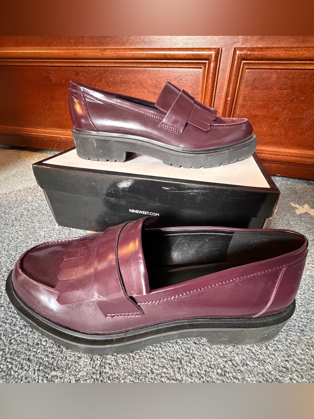 Nine West Women’s Burgundy Kilted Slip-On Loafers - Picture 3 of 7